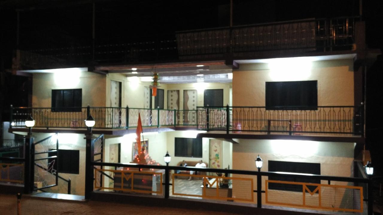 Hotel Madhumalti Matheran Buitenkant foto