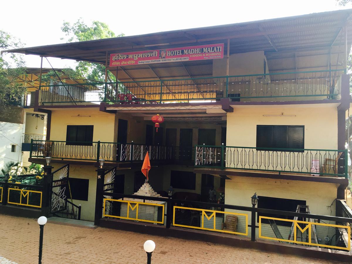 Hotel Madhumalti Matheran Buitenkant foto