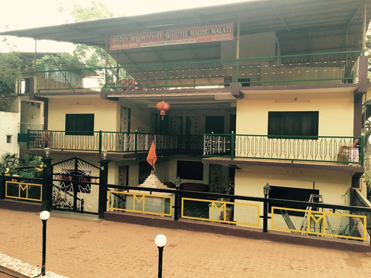 Hotel Madhumalti Matheran Buitenkant foto
